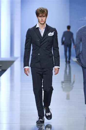 Fotoservizio/SS 2013/MEN/ERMANNO SCERVINO/D1/37