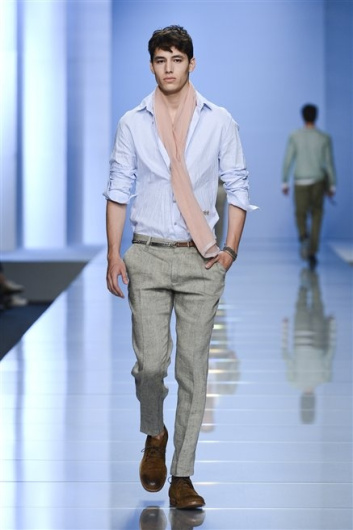 Fotoservizio/SS 2013/MEN/ERMANNO SCERVINO/D1/3