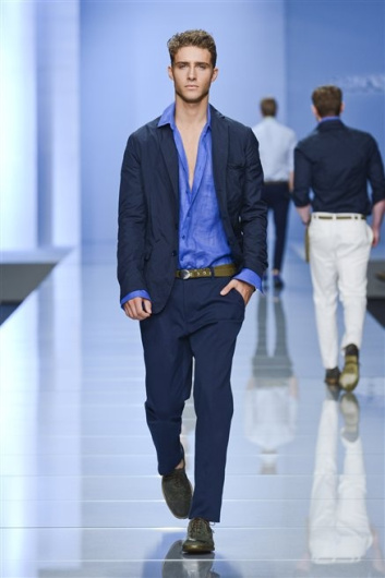 Fotoservizio/SS 2013/MEN/ERMANNO SCERVINO/D1/9