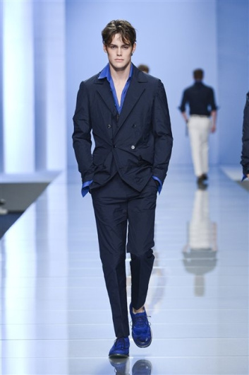Fotoservizio/SS 2013/MEN/ERMANNO SCERVINO/D1/10