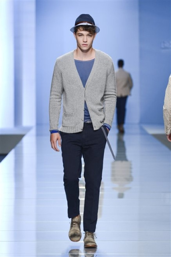 Fotoservizio/SS 2013/MEN/ERMANNO SCERVINO/D1/15