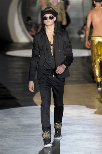 Fotoservizio/SS 2013/MEN/FRANKIE MORELLO/D1/2