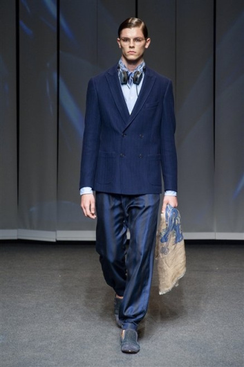 Fotoservizio/SS 2013/MEN/ETRO/D1/1