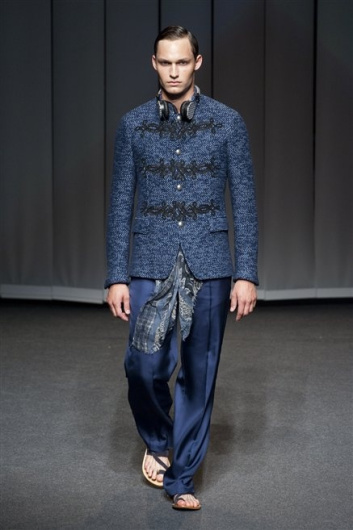 Fotoservizio/SS 2013/MEN/ETRO/D1/6