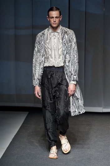 Fotoservizio/SS 2013/MEN/ETRO/D1/33