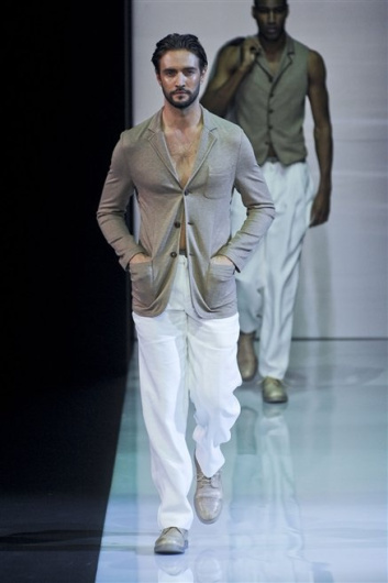 Fotoservizio/SS 2013/MEN/GIORGIO ARMANI/D1/37