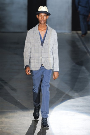 Fotoservizio/SS 2013/MEN/ICEBERG/D1/11