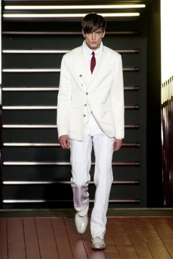 Fotoservizio/SS 2013/MEN/JOHN VARVATOS/D1/1