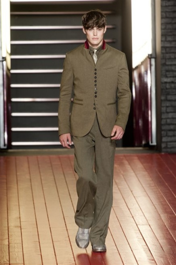 Fotoservizio/SS 2013/MEN/JOHN VARVATOS/D1/14
