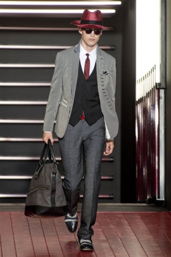 Fotoservizio/SS 2013/MEN/JOHN VARVATOS/D1/19