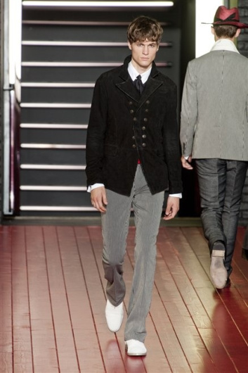 Fotoservizio/SS 2013/MEN/JOHN VARVATOS/D1/20