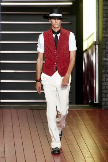 Fotoservizio/SS 2013/MEN/JOHN VARVATOS/D1/23
