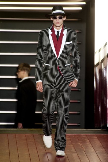 Fotoservizio/SS 2013/MEN/JOHN VARVATOS/D1/24