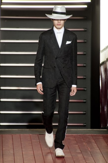 Fotoservizio/SS 2013/MEN/JOHN VARVATOS/D1/30