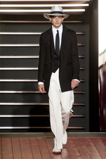 Fotoservizio/SS 2013/MEN/JOHN VARVATOS/D1/32