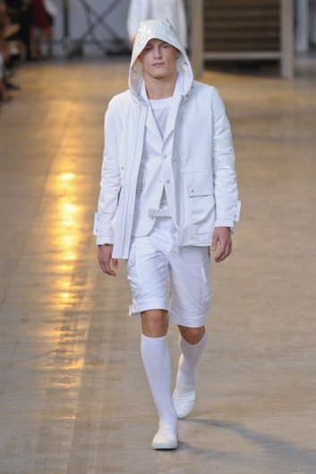 Fotoservizio/SS 2013/MEN/MONCLER GAMME BLEU/D1/3
