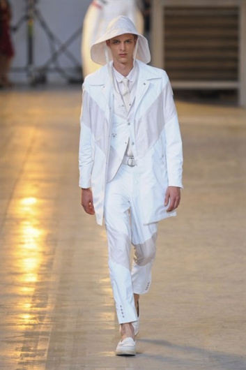 Fotoservizio/SS 2013/MEN/MONCLER GAMME BLEU/D1/4