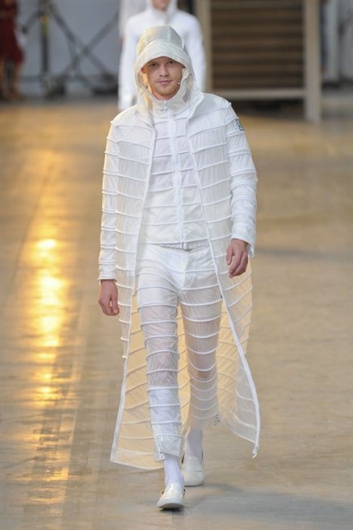 Fotoservizio/SS 2013/MEN/MONCLER GAMME BLEU/D1/8