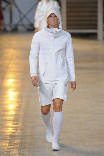 Fotoservizio/SS 2013/MEN/MONCLER GAMME BLEU/D1/12