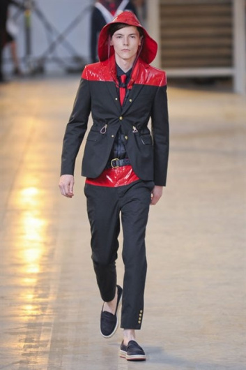 Fotoservizio/SS 2013/MEN/MONCLER GAMME BLEU/D1/18