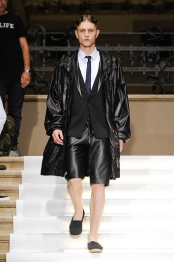 Fotoservizio/SS 2013/MEN/LES HOMMES/D1/24