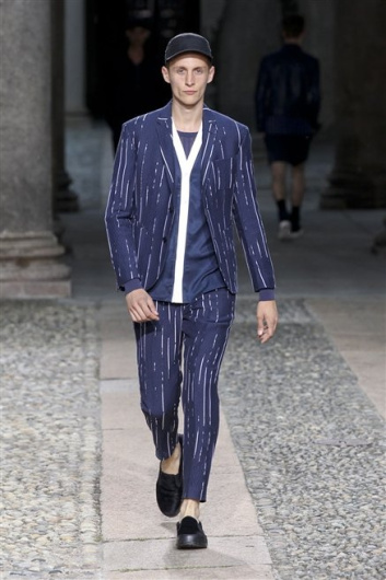 Fotoservizio/SS 2013/MEN/NEIL BARRETT/D1/7