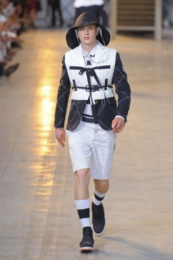 Fotoservizio/SS 2013/MEN/MONCLER GAMME BLEU/D1/25