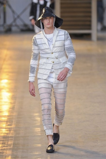 Fotoservizio/SS 2013/MEN/MONCLER GAMME BLEU/D1/30