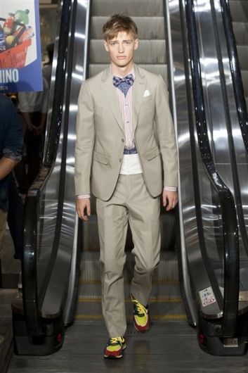 Fotoservizio/SS 2013/MEN/MOSCHINO/D1/15