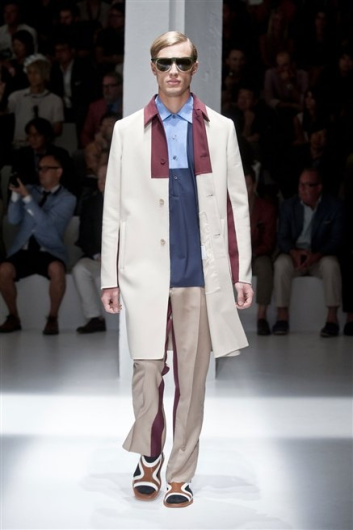 Fotoservizio/SS 2013/MEN/PRADA/D1/12