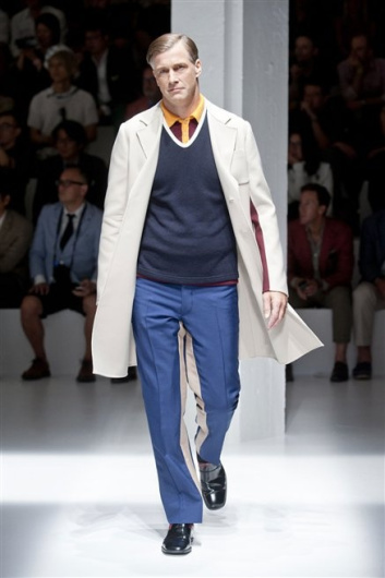 Fotoservizio/SS 2013/MEN/PRADA/D1/17