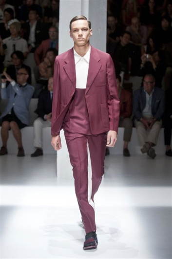 Fotoservizio/SS 2013/MEN/PRADA/D1/2