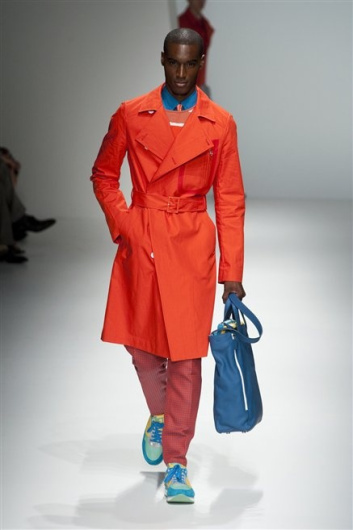 Fotoservizio/SS 2013/MEN/SALVATORE FERRAGAMO/D1/14