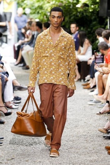 Fotoservizio/SS 2013/MEN/TRUSSARDI/D1/24