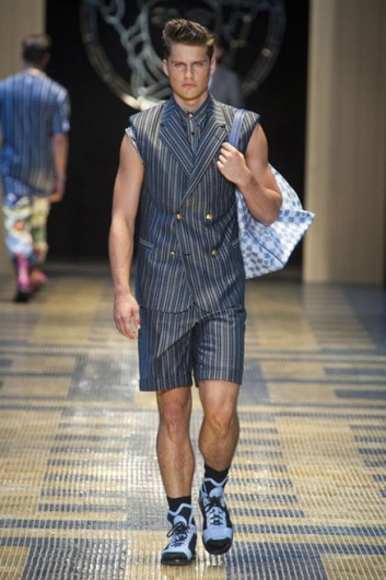 Fotoservizio/SS 2013/MEN/VERSACE/D1/23