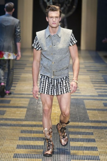 Fotoservizio/SS 2013/MEN/VERSACE/D1/25