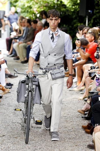 Fotoservizio/SS 2013/MEN/TRUSSARDI/D1/7