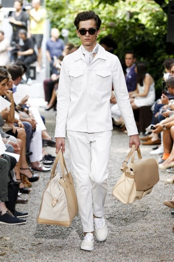 Fotoservizio/SS 2013/MEN/TRUSSARDI/D1/11