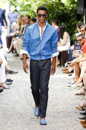 Fotoservizio/SS 2013/MEN/TRUSSARDI/D1/15