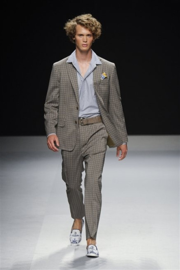 Fotoservizio/SS 2013/MEN/VIVIENNE WESTWOOD/D1/16
