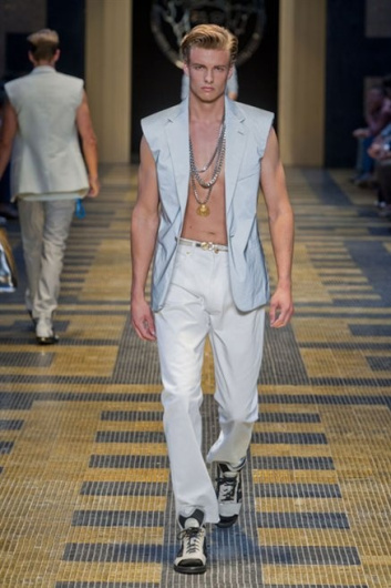 Fotoservizio/SS 2013/MEN/VERSACE/D1/35
