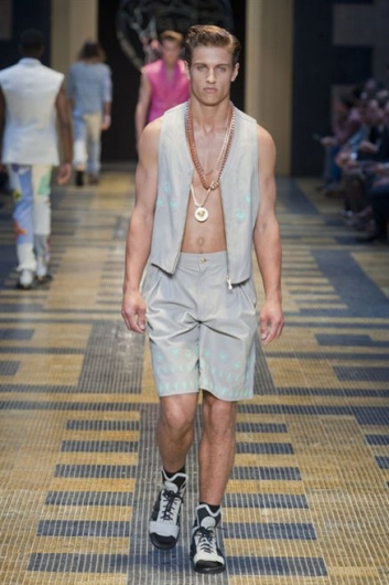 Fotoservizio/SS 2013/MEN/VERSACE/D1/38
