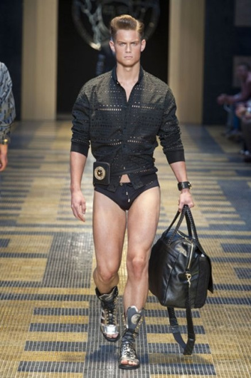 Fotoservizio/SS 2013/MEN/VERSACE/D1/46