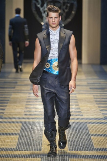 Fotoservizio/SS 2013/MEN/VERSACE/D1/49