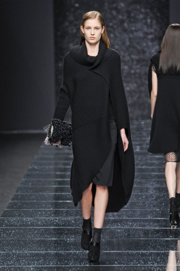 Fotoservizio/FW 2012-2013/WOMEN/ANTEPRIMA/D1/1