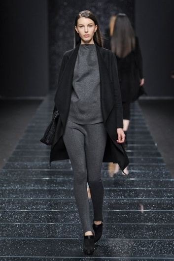 Fotoservizio/FW 2012-2013/WOMEN/ANTEPRIMA/D1/19