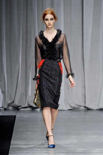 Fotoservizio/FW 2012-2013/WOMEN/ANTONIO MARRAS/D1/28