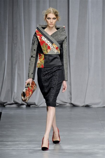 Fotoservizio/FW 2012-2013/WOMEN/ANTONIO MARRAS/D1/34