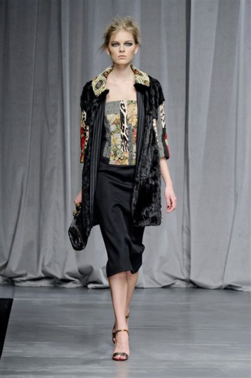 Fotoservizio/FW 2012-2013/WOMEN/ANTONIO MARRAS/D1/36