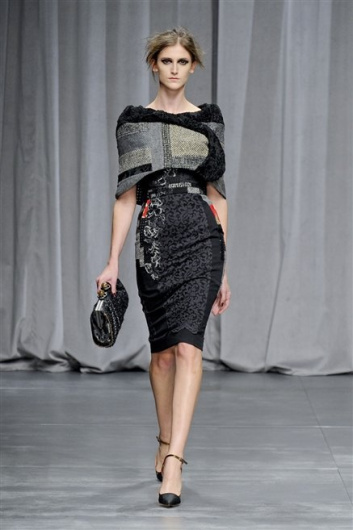 Fotoservizio/FW 2012-2013/WOMEN/ANTONIO MARRAS/D1/37